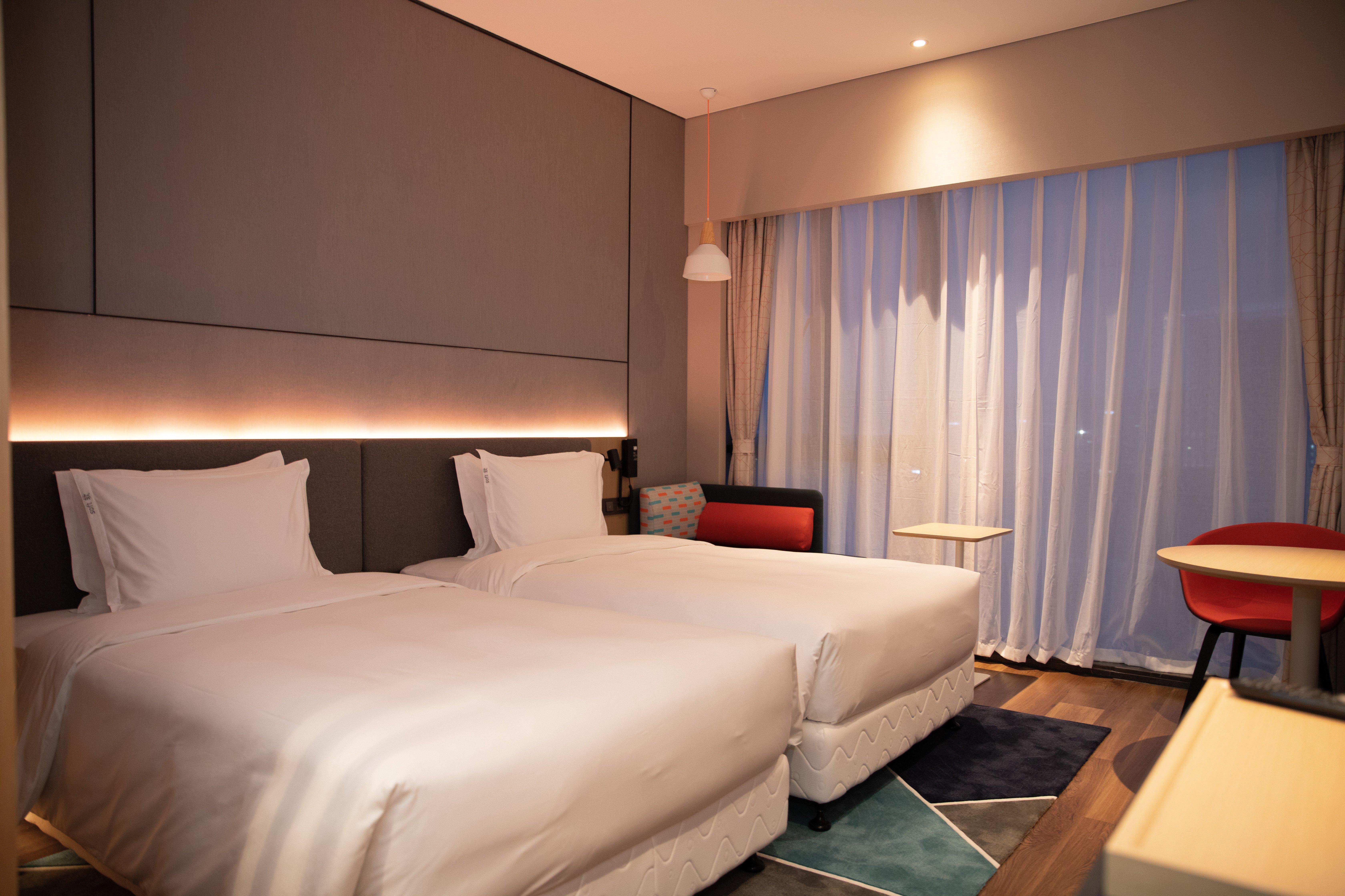 Holiday Inn Express Shenzhen Longhua By Ihg Extérieur photo